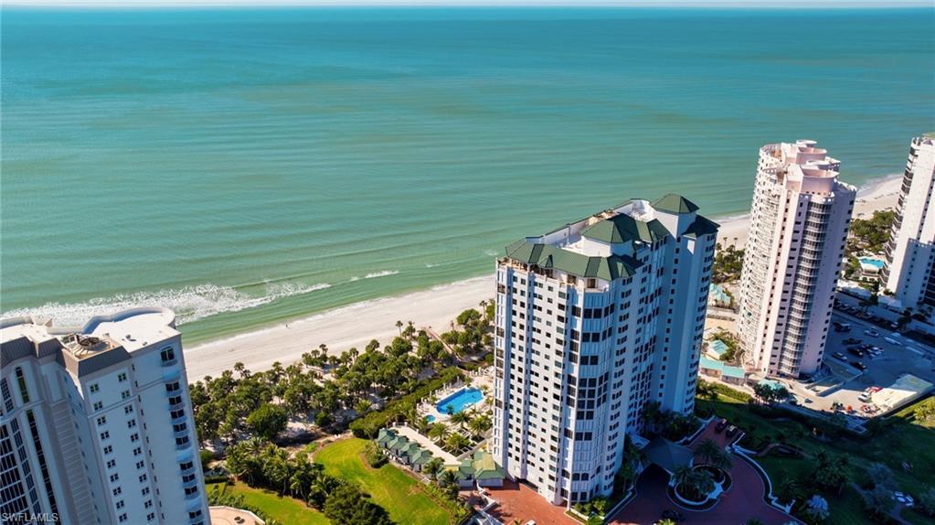 8171 Bay Colony Dr 403, NAPLES