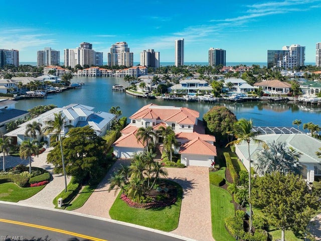 4419 Crayton Rd, NAPLES