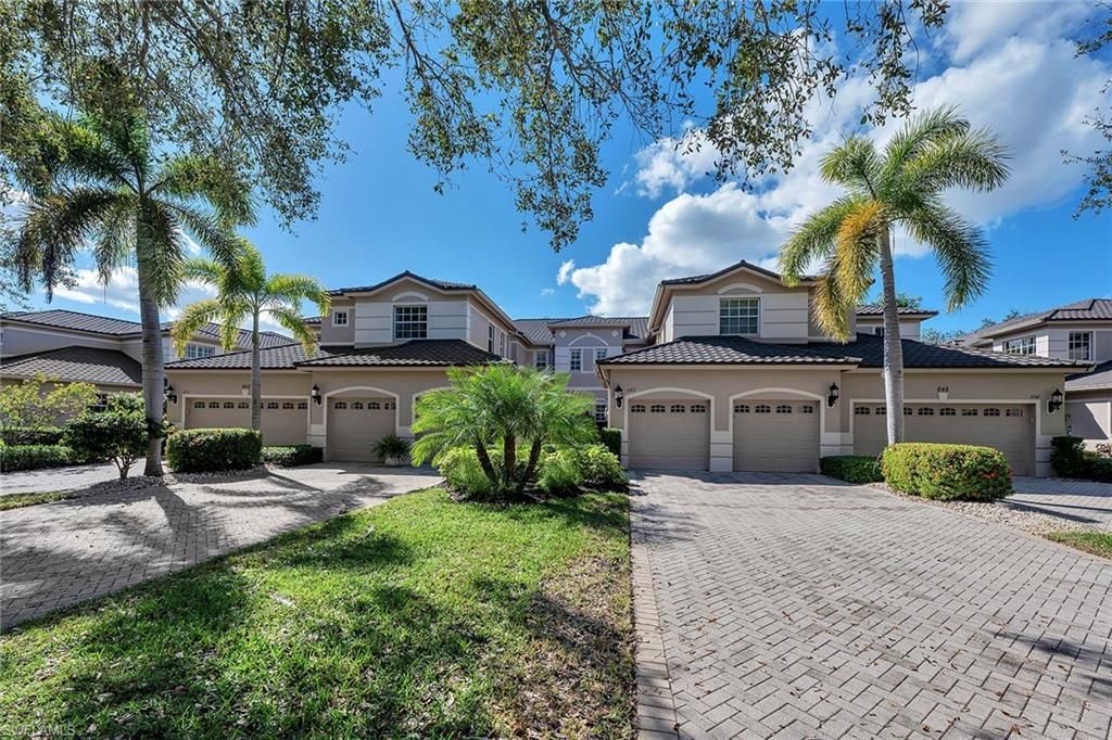 848 Regency Reserve Ct 2, NAPLES
