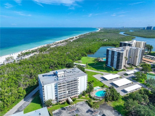 5 Bluebill Ave 108, NAPLES