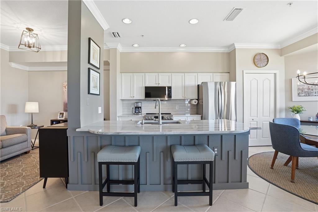 10275 Heritage Bay Blvd 746, NAPLES