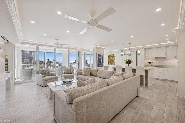 4051 Gulf Shore Blvd N 405, NAPLES