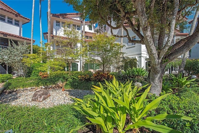 4715 Villa Mare Ln 26-16, NAPLES