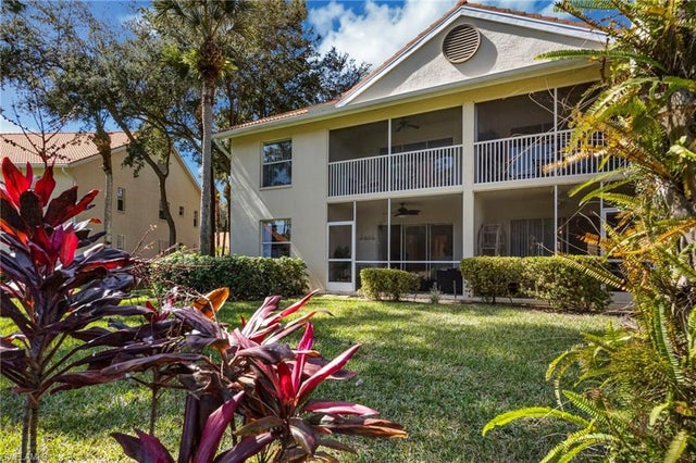 177 Robin Hood Cir 3-104, NAPLES