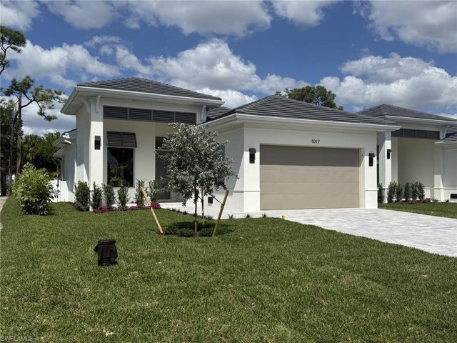 1017 Frank Whiteman Blvd, NAPLES