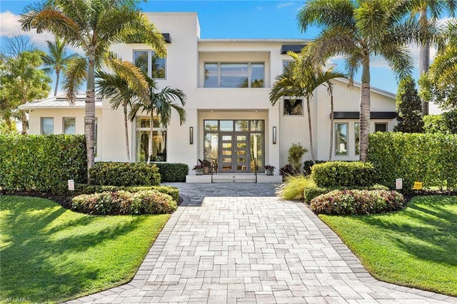 790 6th Ave N, NAPLES