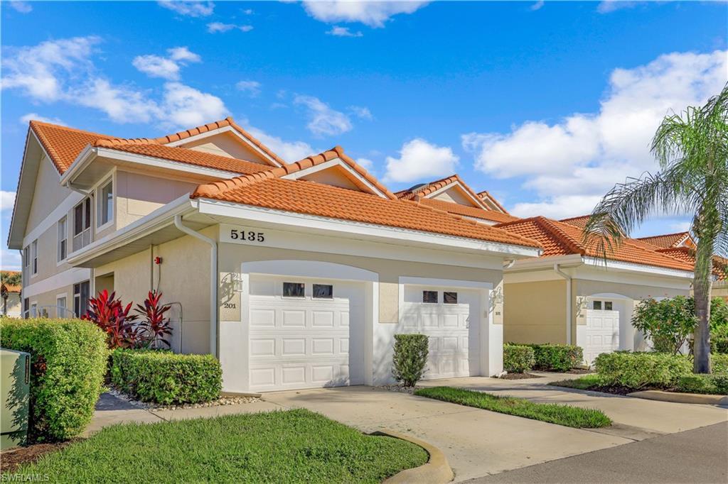 5135 Cobble Creek Ct 102, NAPLES