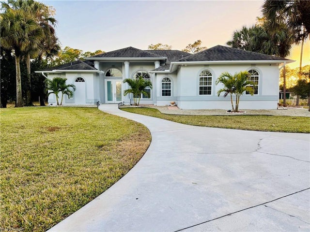 3960 1st Ave Nw, NAPLES