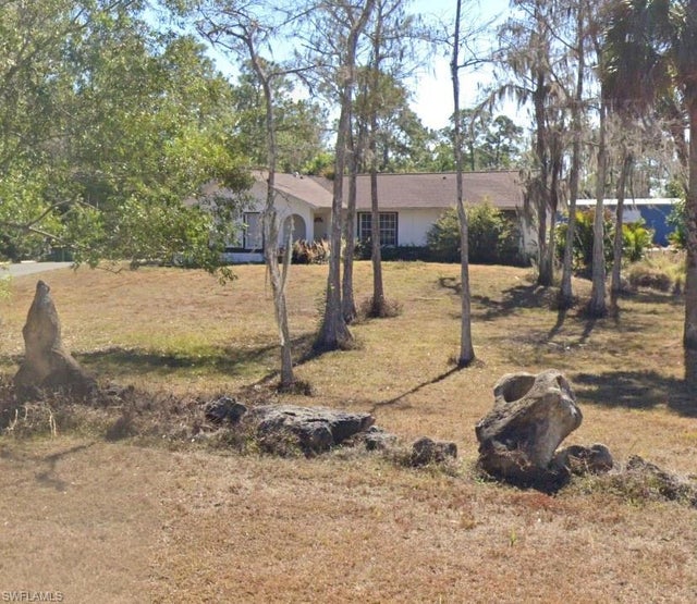 1750 24th Ave Ne, NAPLES