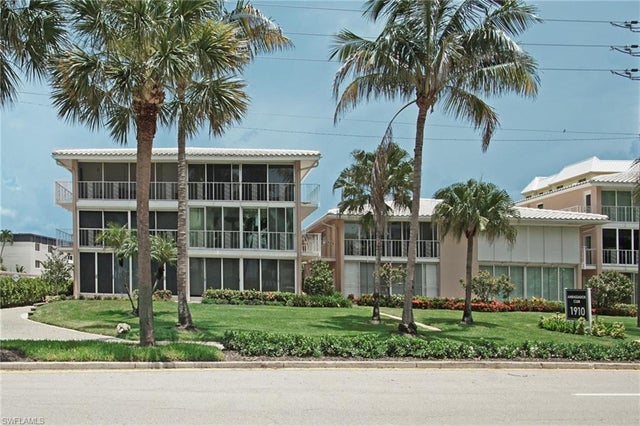 1910 Gulf Shore Blvd N 102, NAPLES