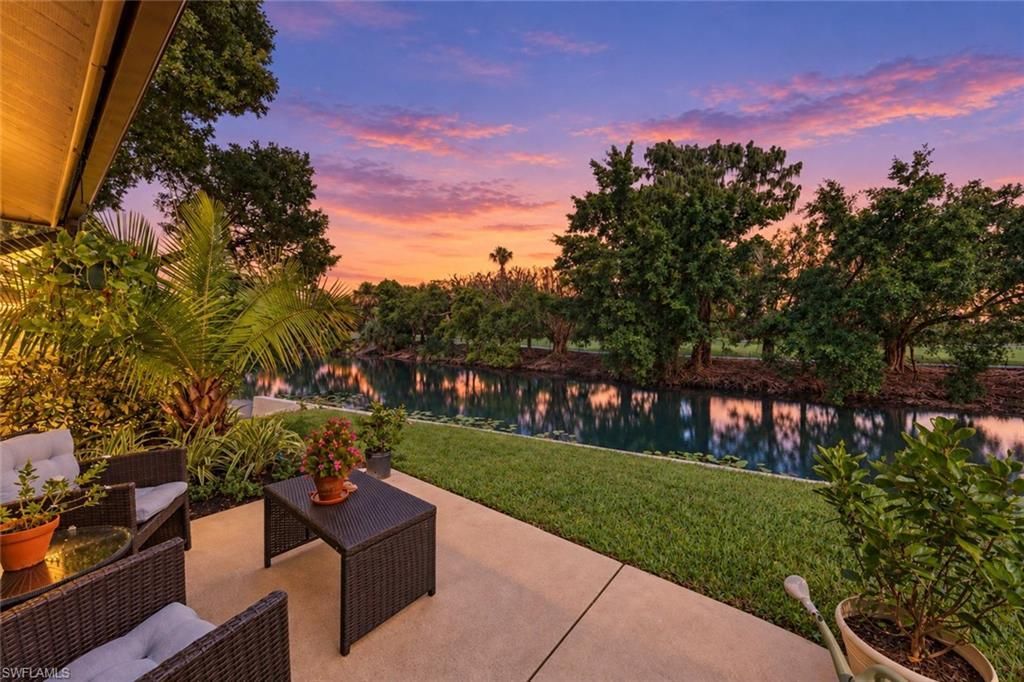 843 Palm View Dr 25, NAPLES