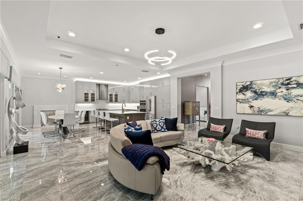 12033 Azalea Way, NAPLES