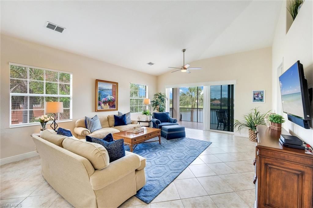 6442 Legacy Cir 203, NAPLES