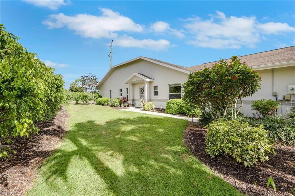 1835 W Crown Pointe Blvd, NAPLES