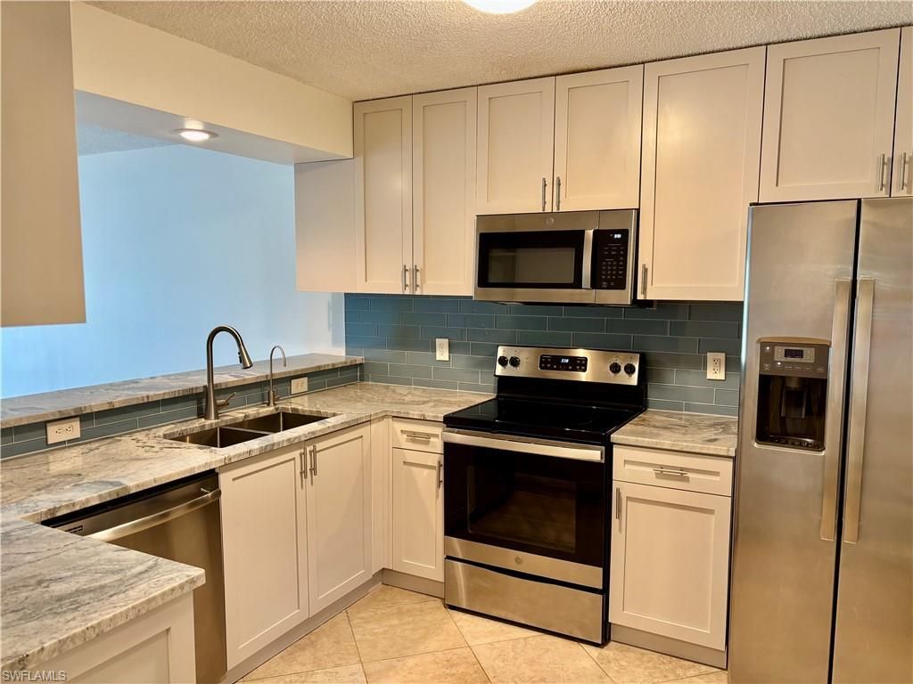 865 New Waterford Dr S101, NAPLES