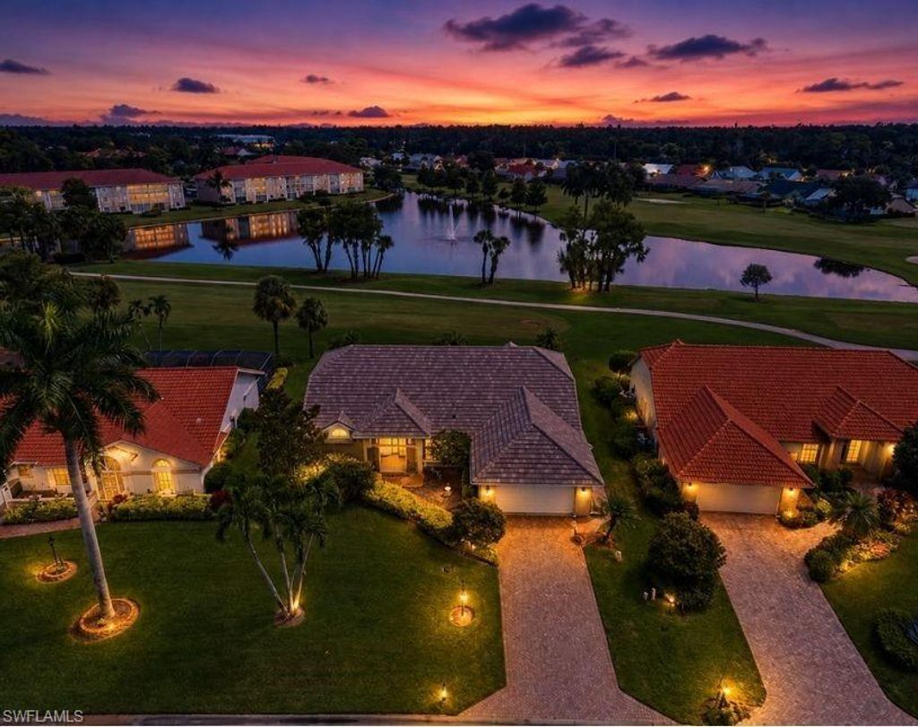 4570 Ashton Ct, NAPLES