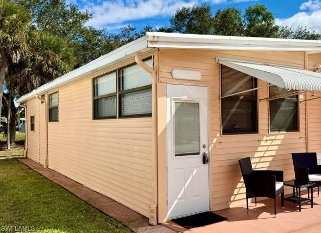 16 Bass Ln 16, NAPLES