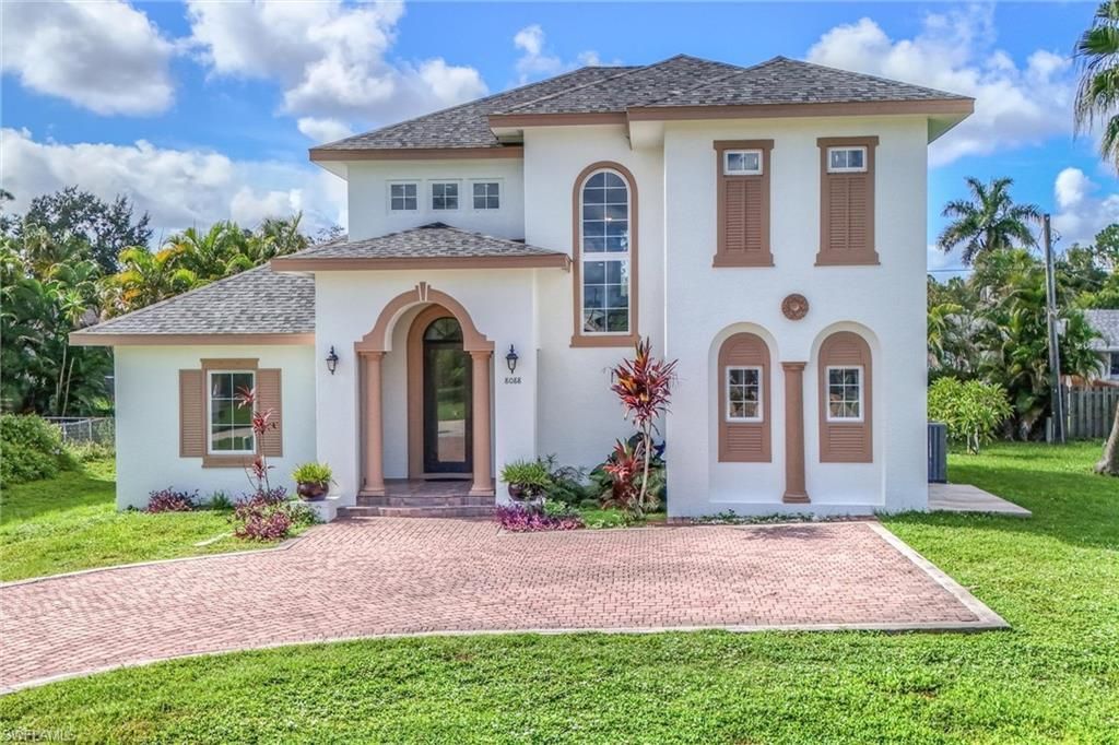 8088 Pennsylvania Blvd, Fort Myers