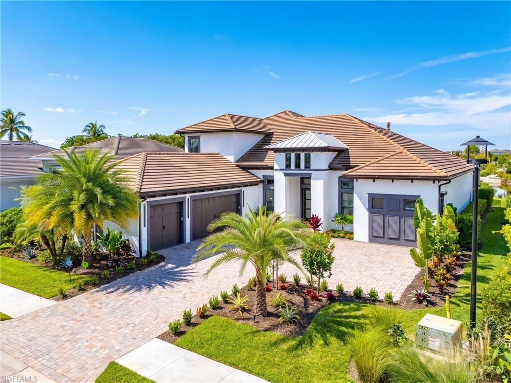 15388 Motta Way, NAPLES