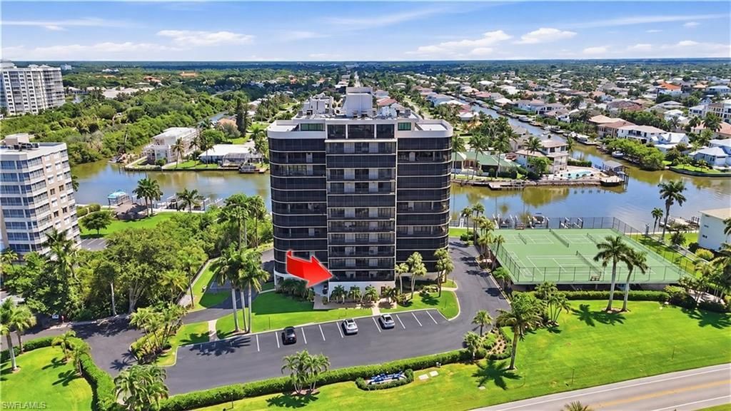 11030 Gulf Shore Dr 104, NAPLES