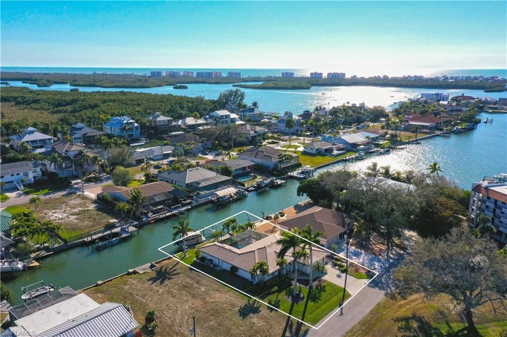 216 5th St W, BONITA SPRINGS