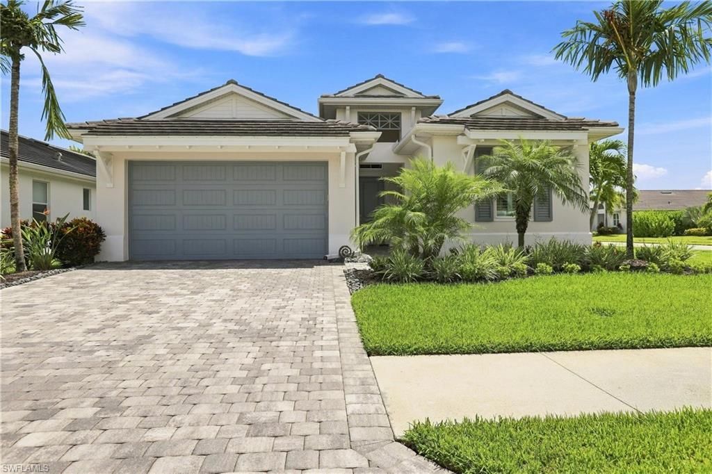 8950 Mustique Ln, NAPLES