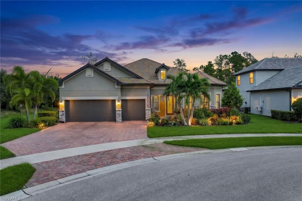 9527 Curlew Dr, NAPLES