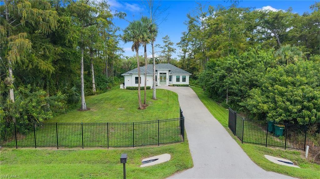 2545 18th Ave Ne, NAPLES