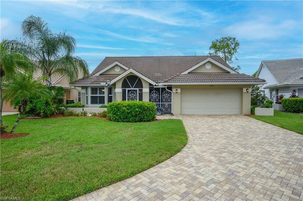 5854 Westbourgh Ct, NAPLES