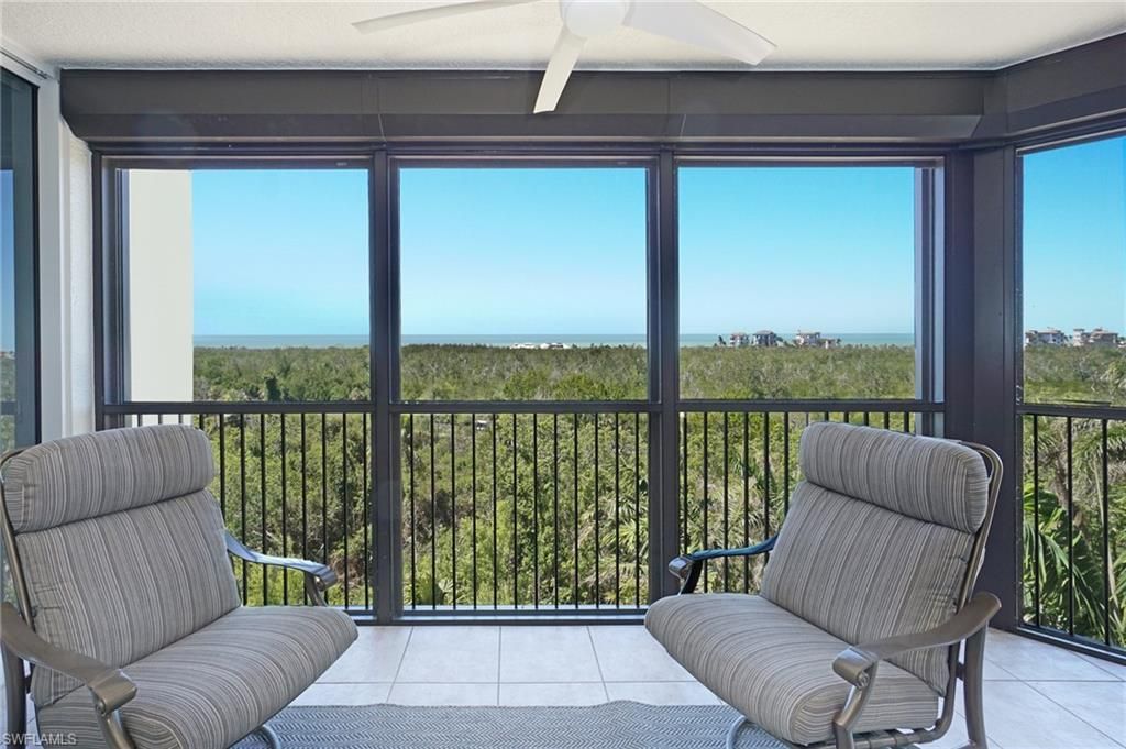 7225 Pelican Bay Blvd 502, NAPLES