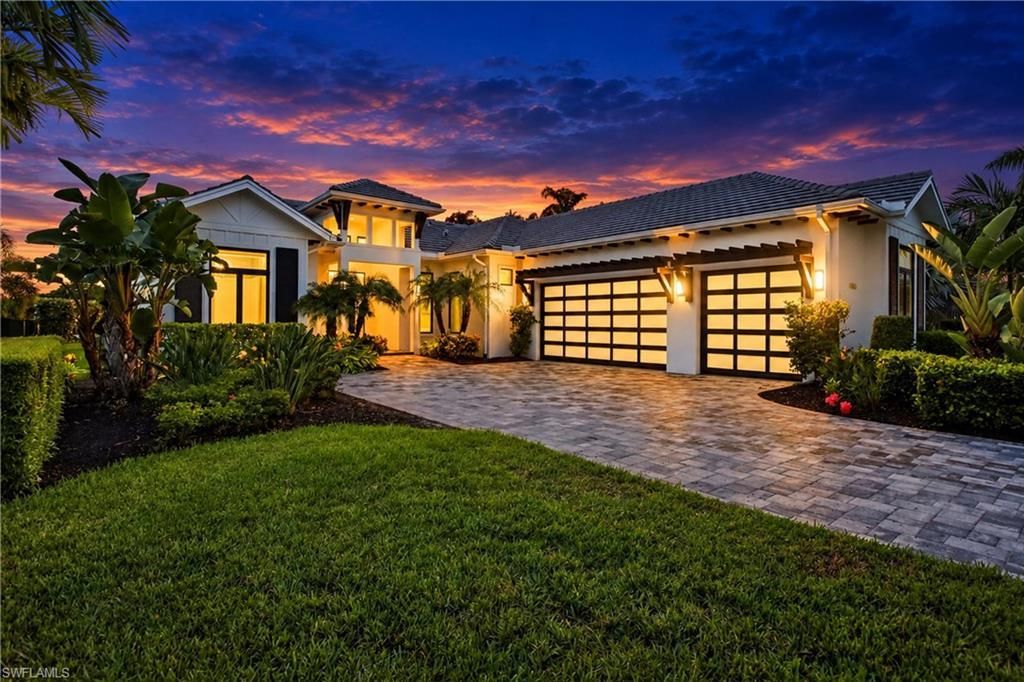 9845 Montiano Dr, NAPLES