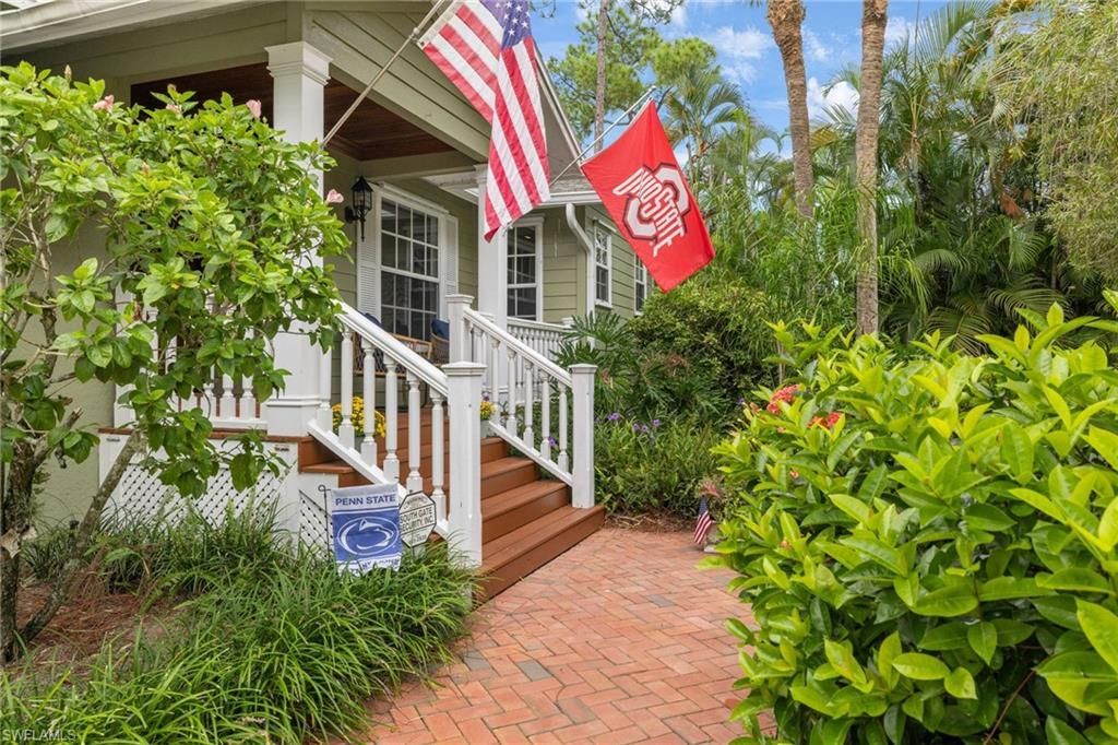 494 Chatham Cir, NAPLES