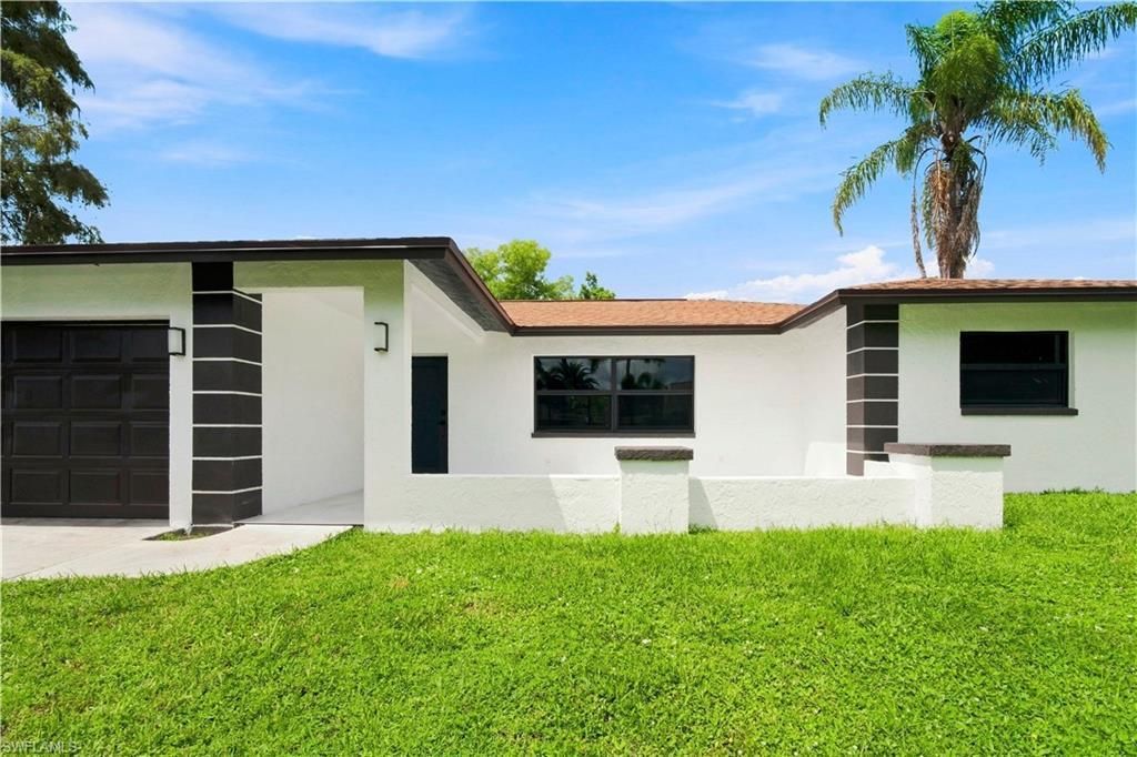 3055 53rd St Sw, NAPLES