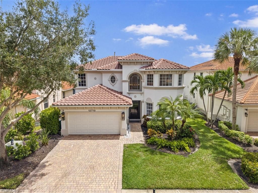 12710 Aviano Dr, NAPLES