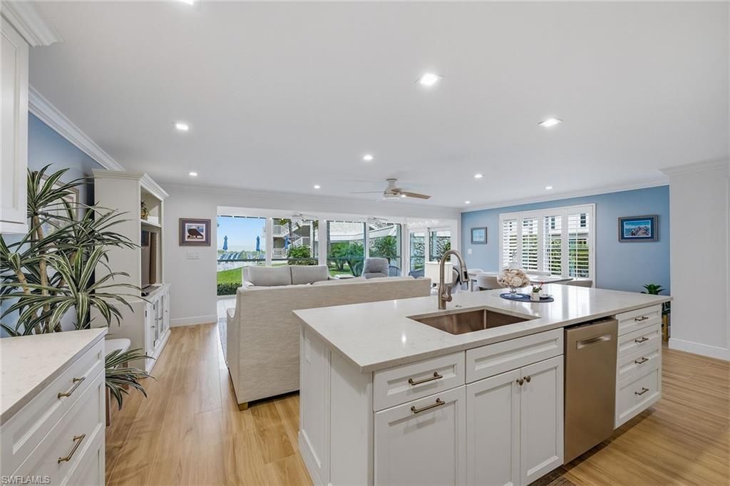 2875 Gulf Shore Blvd N 106, NAPLES