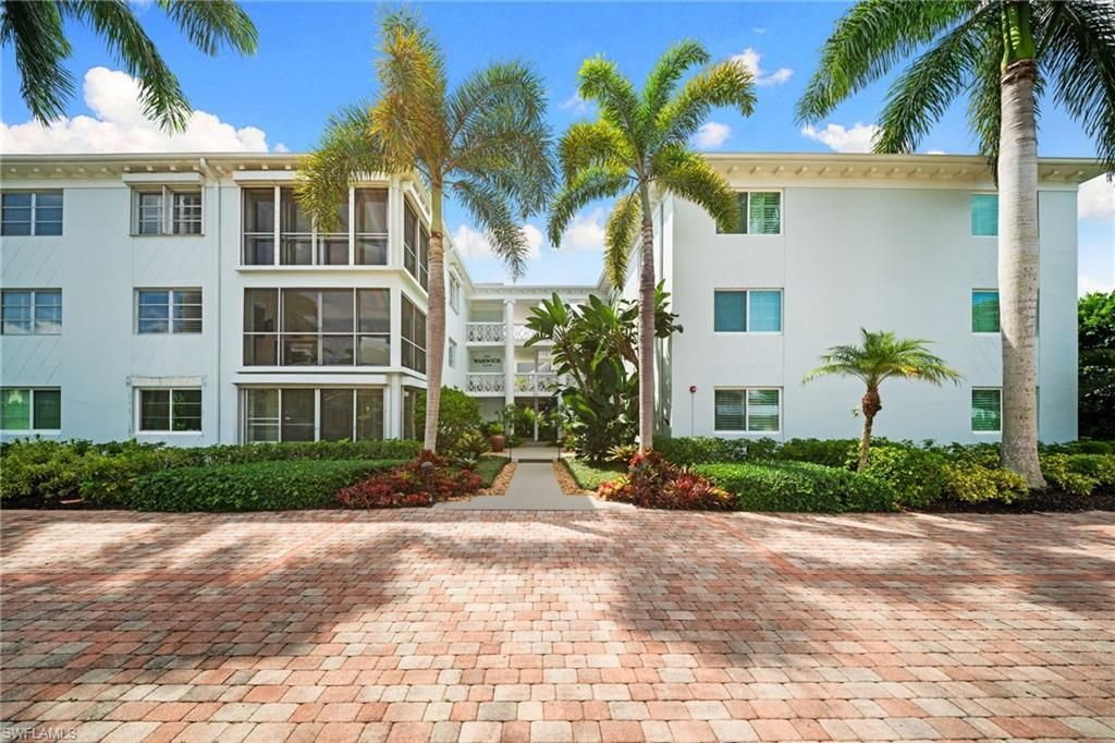 280 2nd Ave S 303, NAPLES