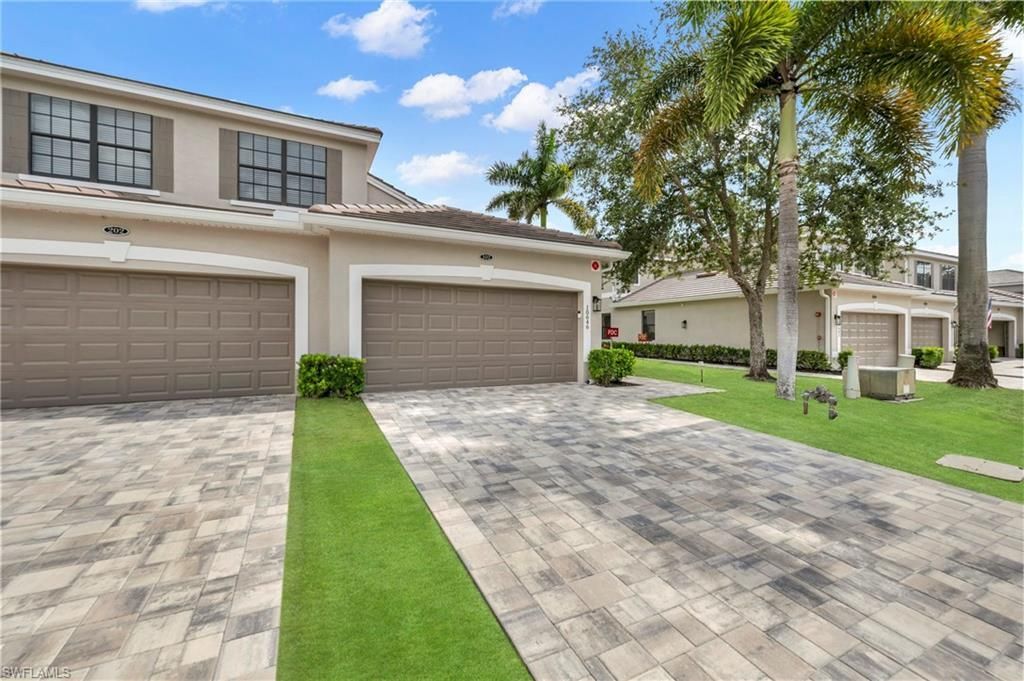 10626 Smokehouse Bay Dr 102, NAPLES