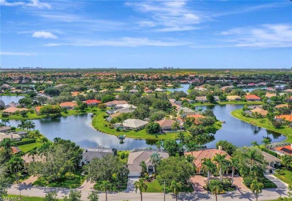 11569 Longshore Way E, NAPLES