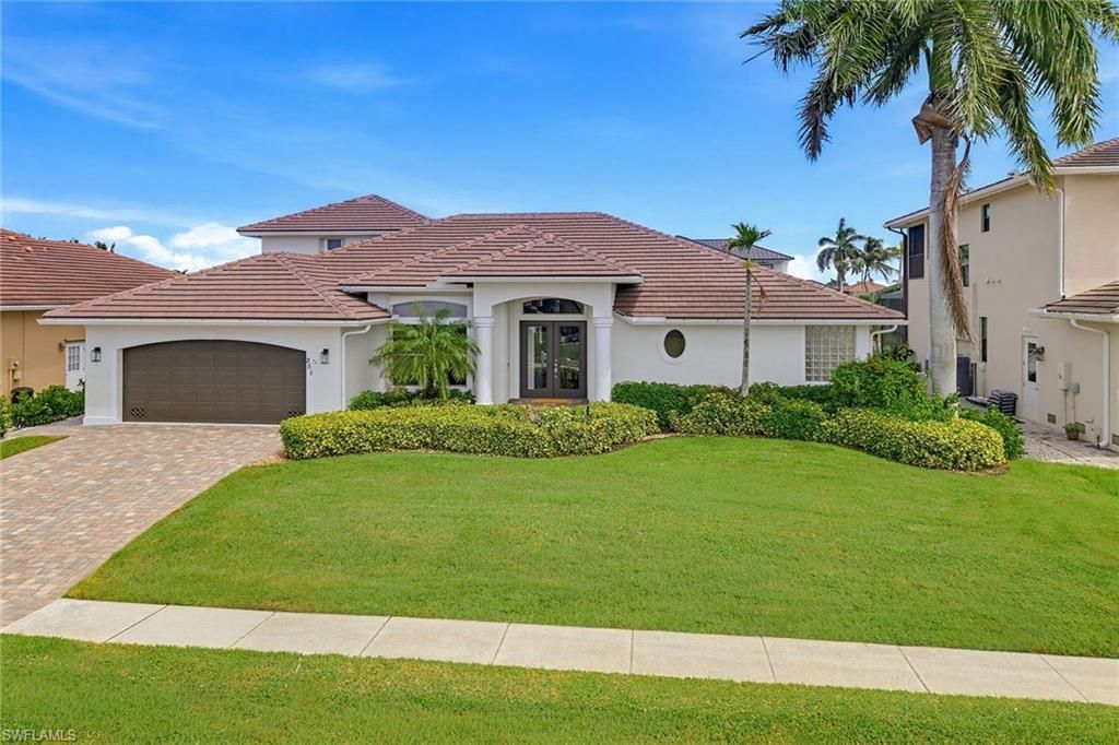 251 Seminole Ct, MARCO ISLAND
