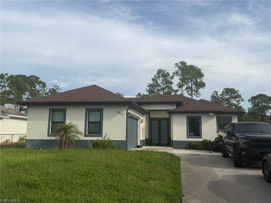4211 4th Ave Ne, Naples