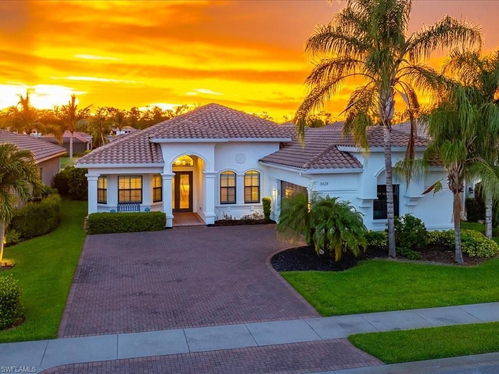 3428 Atlantic Cir, NAPLES