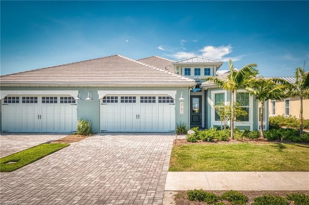 8785 Yucatan Ct, NAPLES