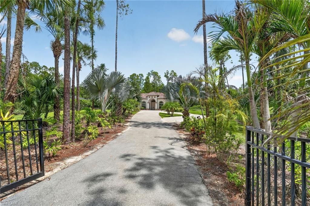 3451 12th Ave Se, NAPLES