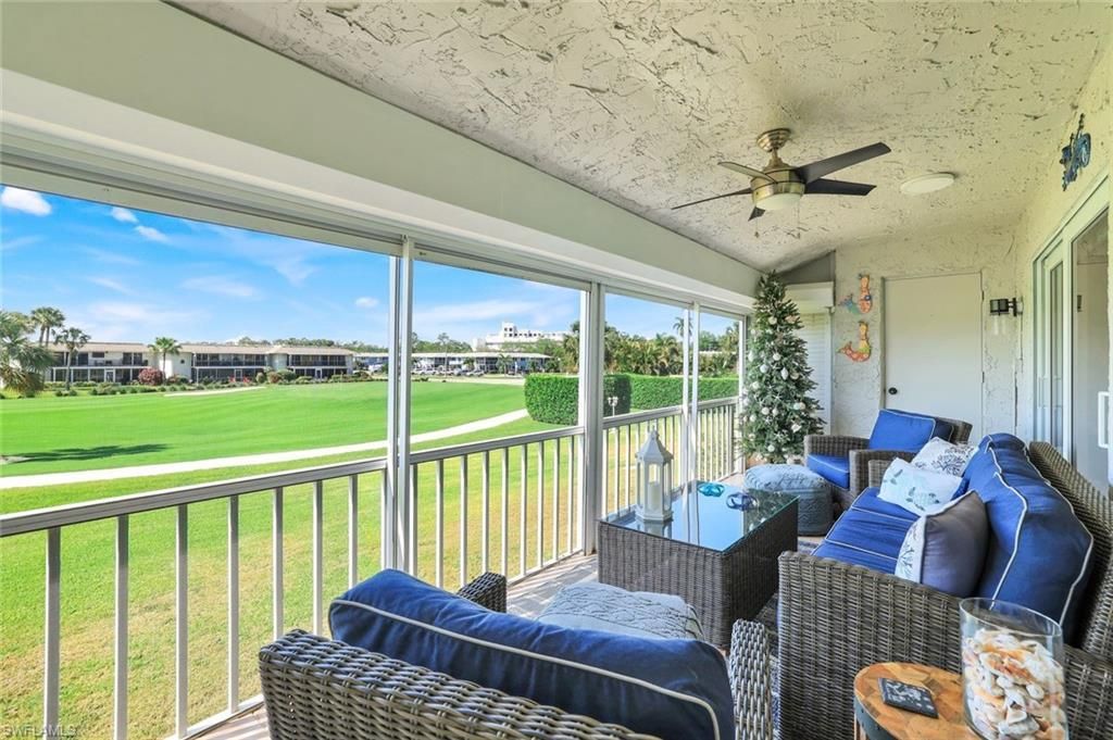 112 Penny Ln 6, NAPLES