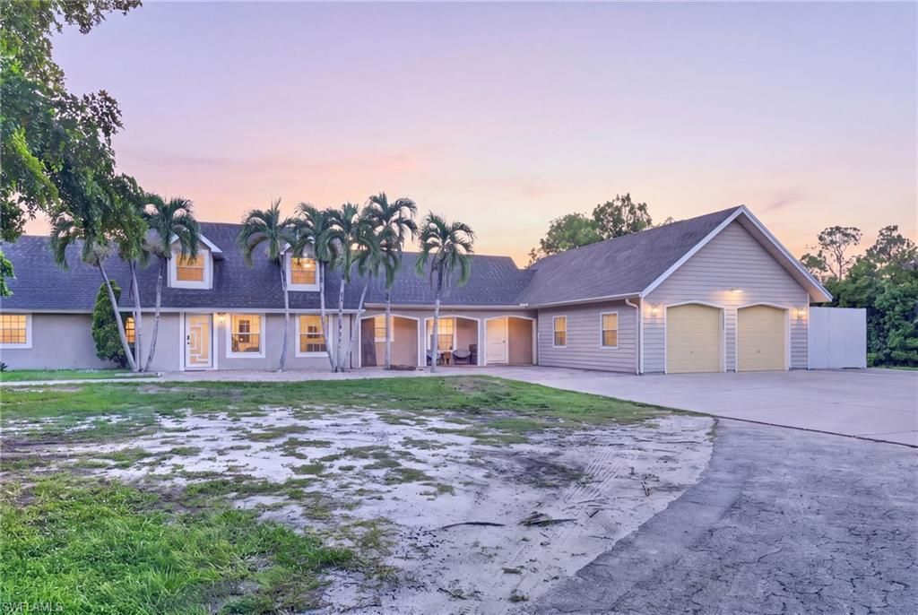 6255 Cedar Tree Ln, NAPLES
