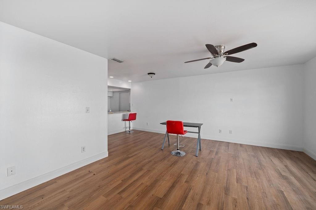 Photo of Listing #2025008697