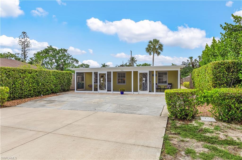 782 107th Ave N, NAPLES