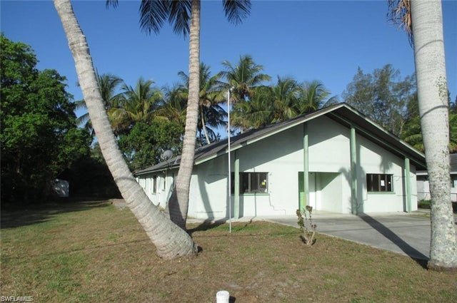 5395 Carolina Ave, NAPLES