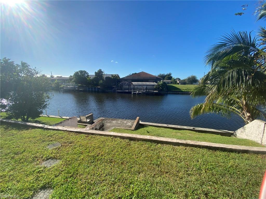 910 Se 14th Ter 2, CAPE CORAL