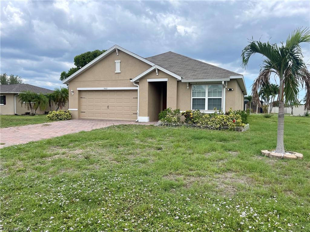 902 Se 31st Ter, CAPE CORAL